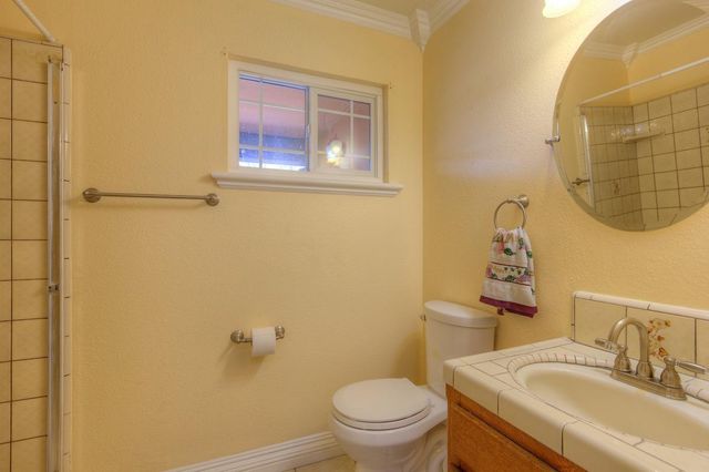 2399 Holcomb Ave, Yuba City, CA 95993