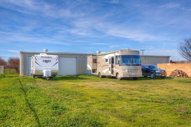 2399 Holcomb Ave, Yuba City, CA 95993