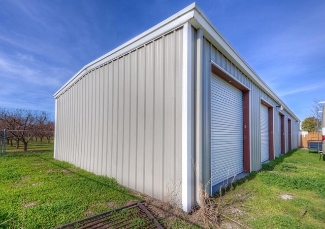 2399 Holcomb Ave, Yuba City, CA 95993