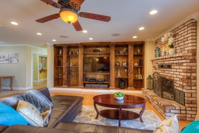 2399 Holcomb Ave, Yuba City, CA 95993