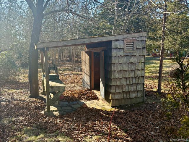 39 Cedar Drive, Shinnecock, NY 11968