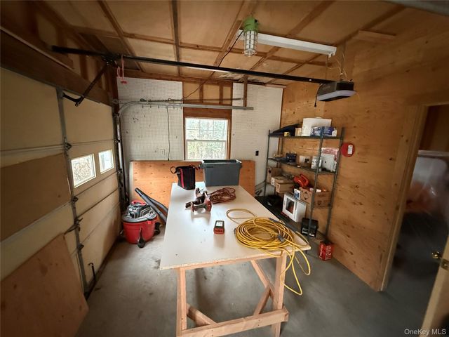 39 Cedar Drive, Shinnecock, NY 11968