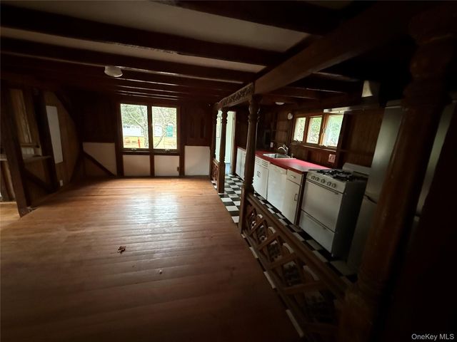 39 Cedar Drive, Shinnecock, NY 11968