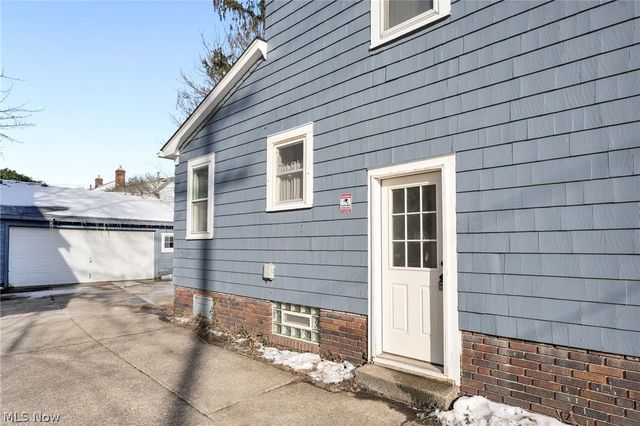 17608 Puritas Avenue, Cleveland, OH 44135