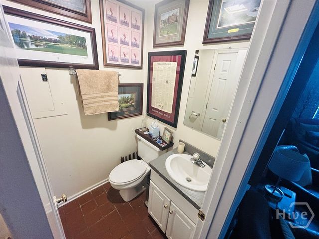415 Price Street E, Savannah, GA 31401