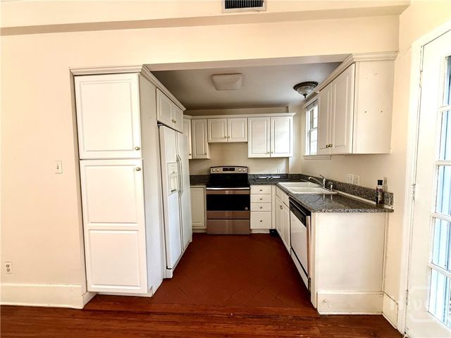 415 Price Street E, Savannah, GA 31401