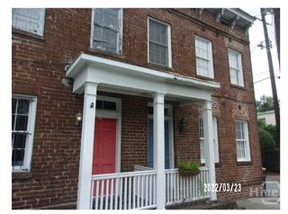 415 Price Street E, Savannah, GA 31401