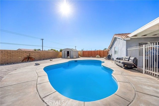 8541 Dove Creek, Hesperia, CA 92344