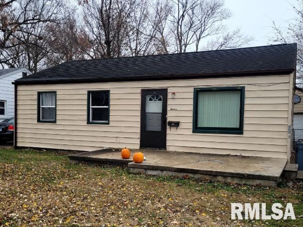 12 GETTYSBURG Drive, Springfield, IL 62702