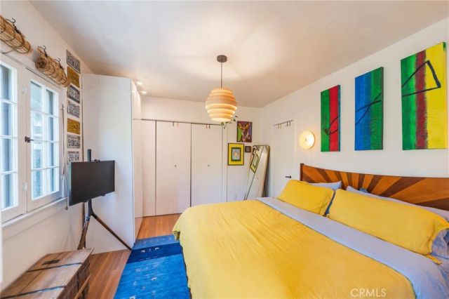 9861 Easton Drive, Los Angeles, CA 90210