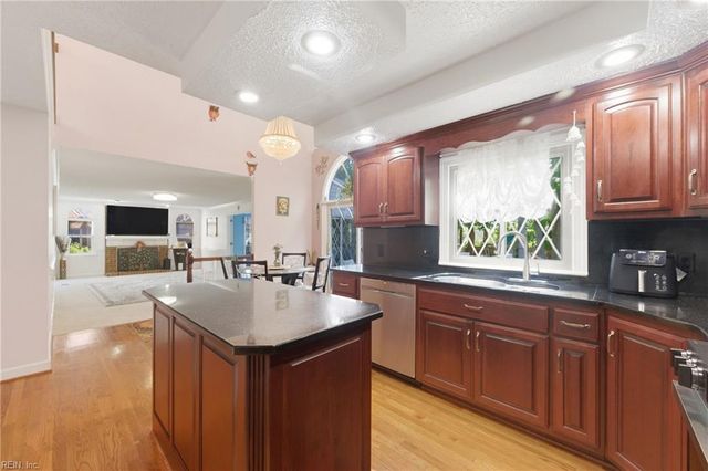 103 Kiskiac TURN, Yorktown, VA 23693