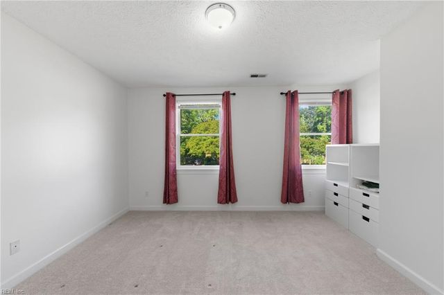 103 Kiskiac TURN, Yorktown, VA 23693