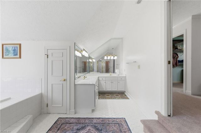 103 Kiskiac TURN, Yorktown, VA 23693
