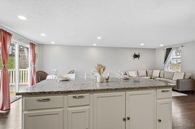 2148 Julie Terrace, Reading, OH 45215