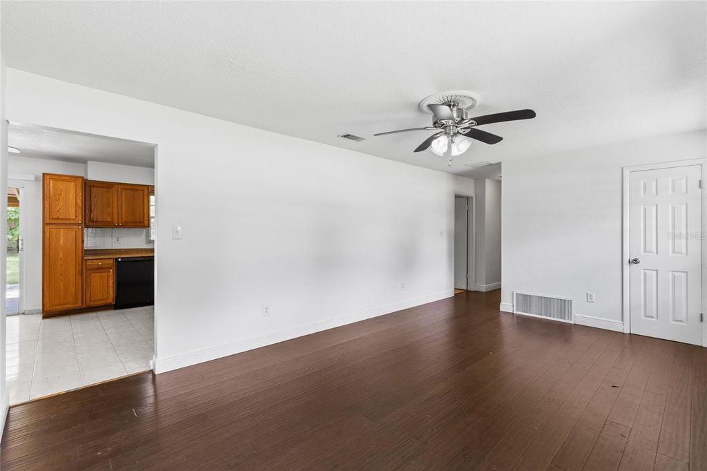 Image 10 of property listing at 2230 NW 57TH TERRACE, Gainesville, FL 32605