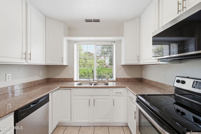 13858 N 91ST Drive, Peoria, AZ 85381