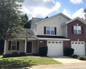 5334 Holland Park Avenue, Fayetteville, NC 28314