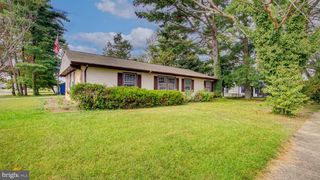 81 GARDENBROOK LN, Willingboro, NJ 08046