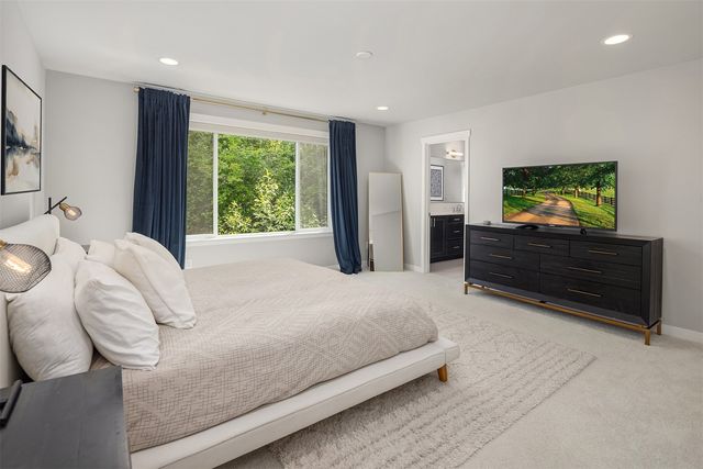 2119 NW Lynx Loop, Issaquah, WA 98027