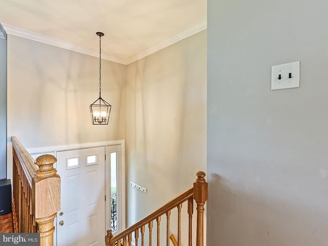 566 DELVALE RD, Yardley, PA 19067
