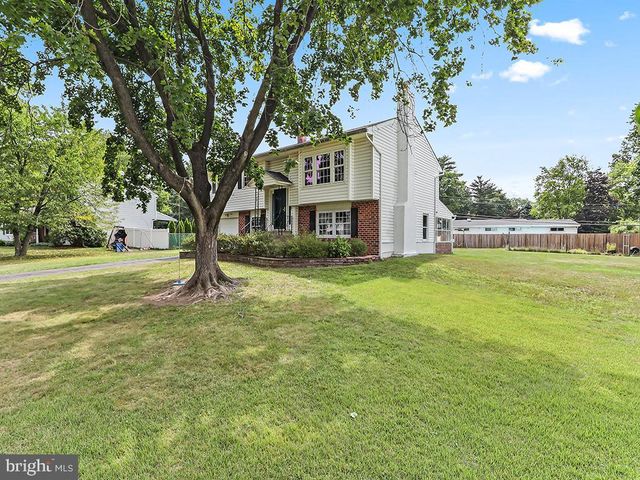 566 DELVALE RD, Yardley, PA 19067