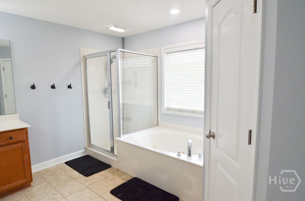 Image 15 of property listing at 640 Bristol Way, Richmond Hill, GA 31324