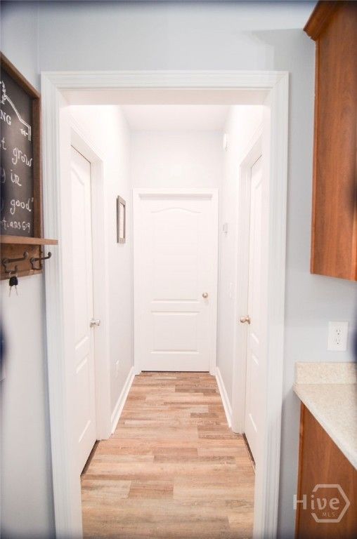 Image 8 of property listing at 640 Bristol Way, Richmond Hill, GA 31324