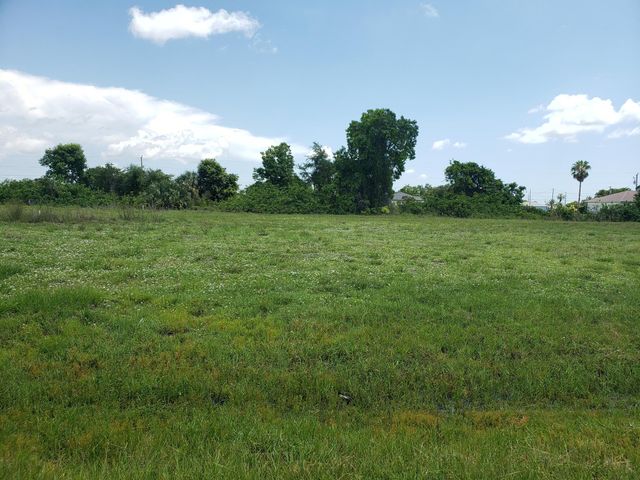 2218 NW 4th Street, Cape Coral, FL 33993