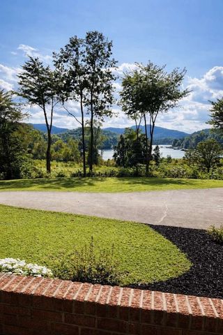 195 Hogsed Road, Hiawassee, GA 30546