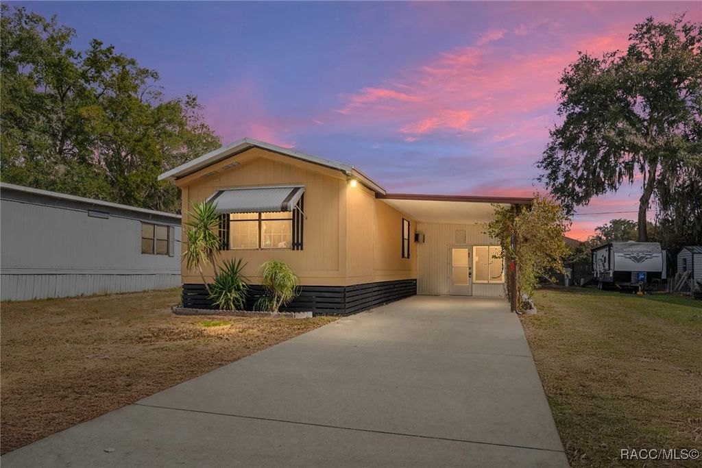 1685 N Arkansas Terrace, Hernando, FL 34442