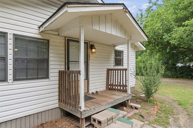 2458 E 60th Street North N, Tulsa, OK 74130