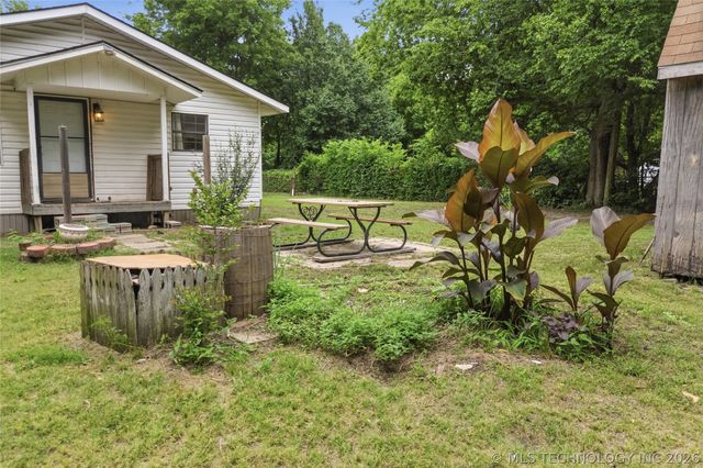 2458 E 60th Street North N, Tulsa, OK 74130