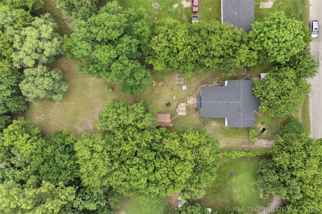 2458 E 60th Street North N, Tulsa, OK 74130