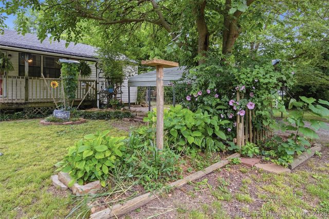 2458 E 60th Street North N, Tulsa, OK 74130