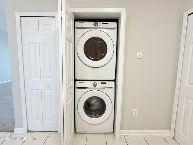 8227 LOBSTER BAY Court 308, Jacksonville, FL 32256