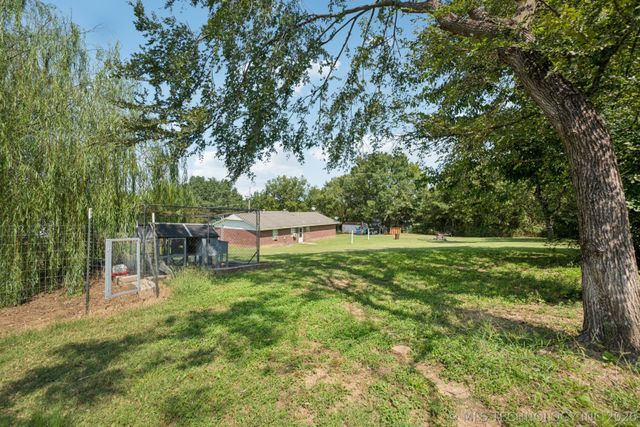 770 NW Seneca, Krebs, OK 74501