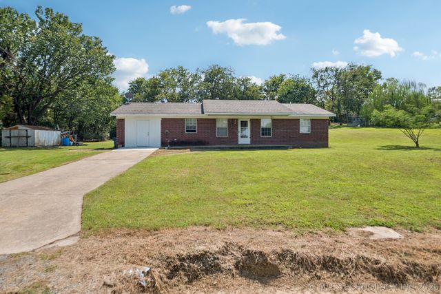 770 NW Seneca, Krebs, OK 74501