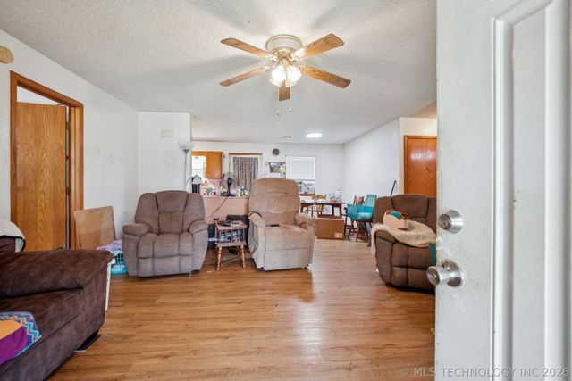 770 NW Seneca, Krebs, OK 74501