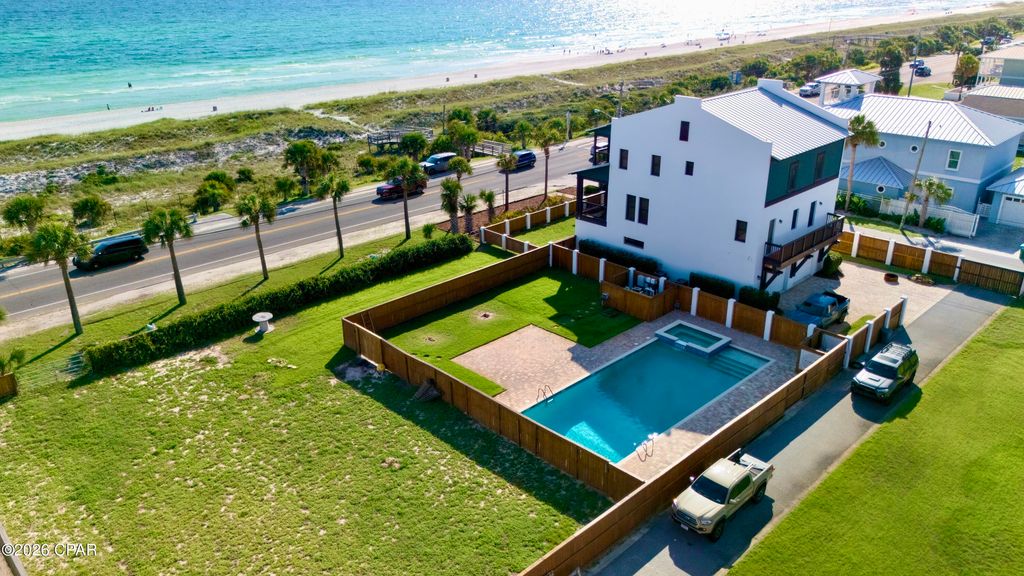 Image 14 of property listing at 13704 Front Beach Road, Panama City Beach, FL 32413