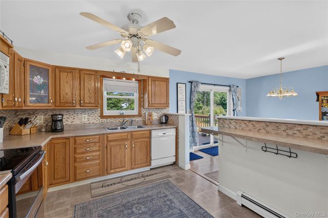 14 Blossom Grove Court, Highland, NY 12528
