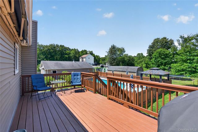 14 Blossom Grove Court, Highland, NY 12528