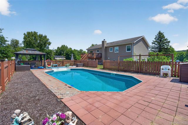 14 Blossom Grove Court, Highland, NY 12528