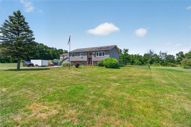14 Blossom Grove Court, Highland, NY 12528