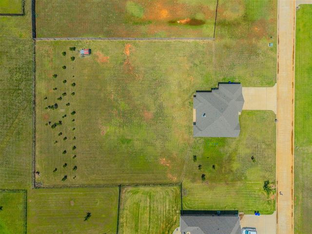 1458 Kelly Farm Road, Edmond, OK 73025