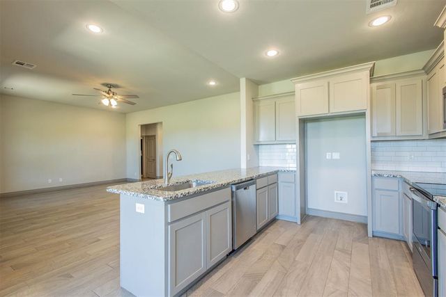 1458 Kelly Farm Road, Edmond, OK 73025