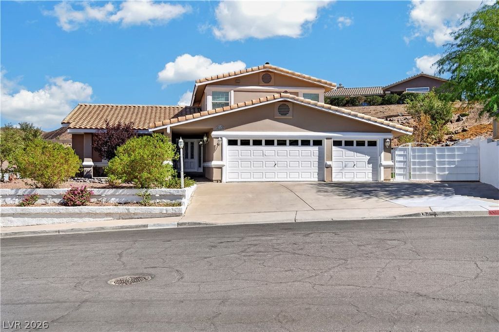 1049 Geranium Drive, Henderson, NV 89011 — exterior