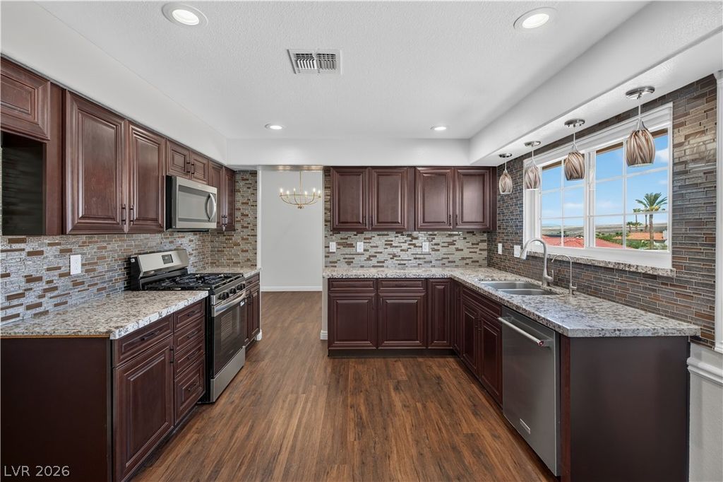 1049 Geranium Drive, Henderson, NV 89011 — photo 2