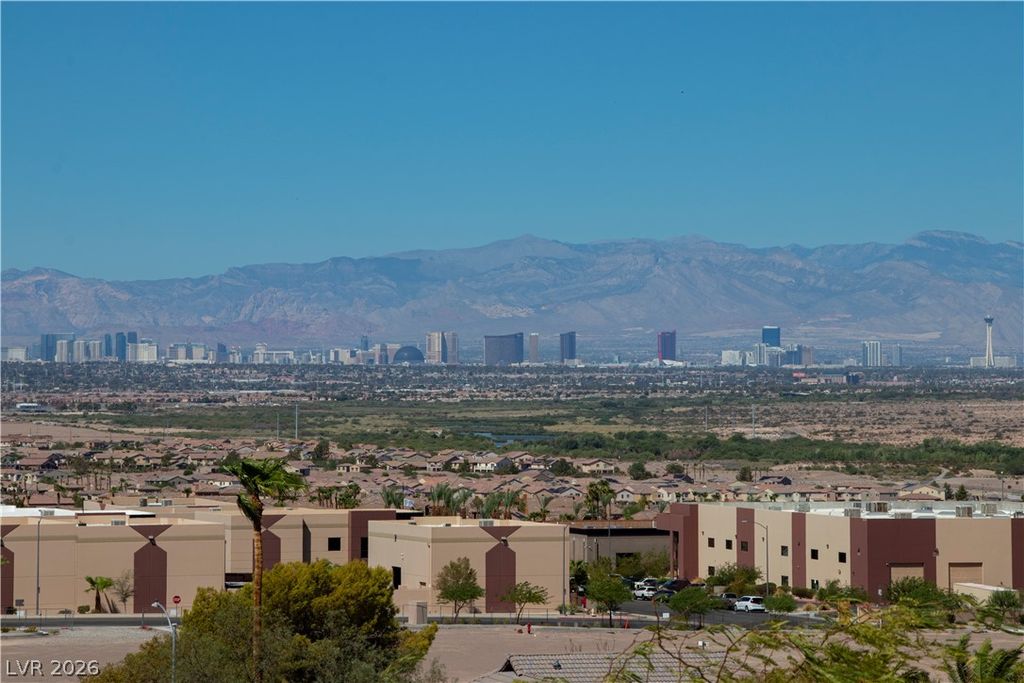 1049 Geranium Drive, Henderson, NV 89011 — photo 3
