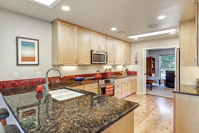 1160 Laurel Loop NE, Albuquerque, NM 87122