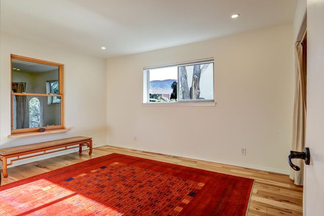 1160 Laurel Loop NE, Albuquerque, NM 87122